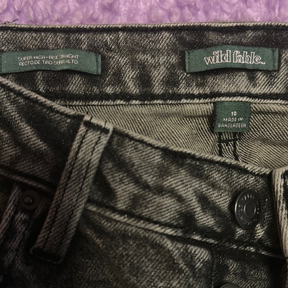 Wild Fable Women’s Size 10 Acid Wash Jeans - Picture 2 of 6
